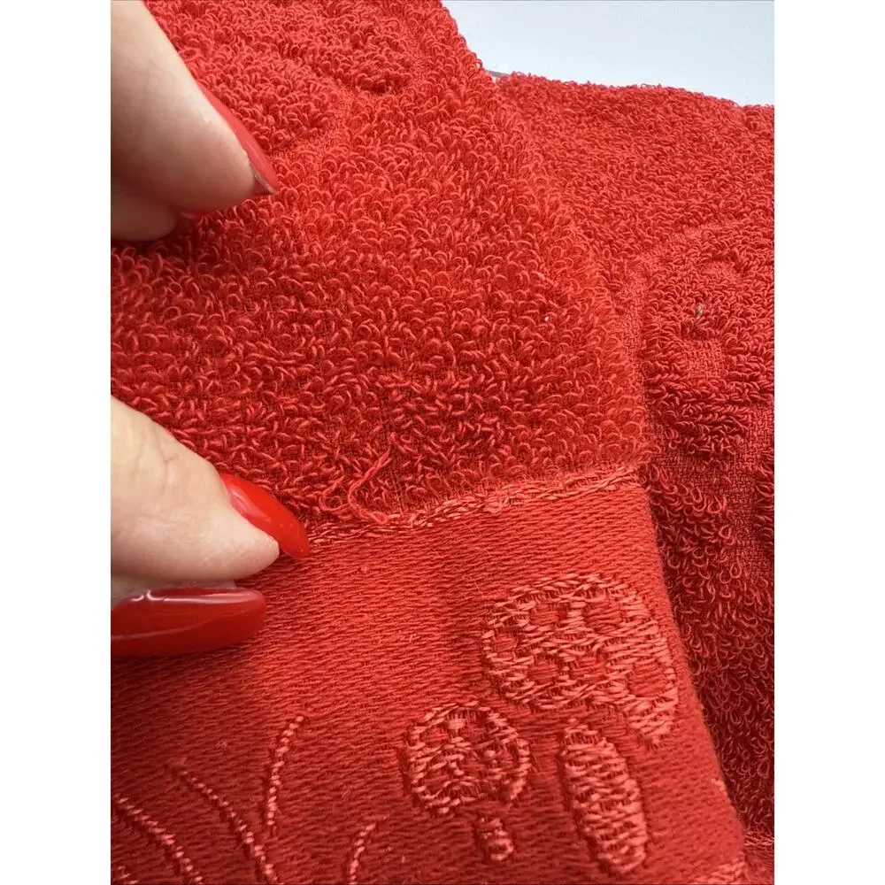 4 Red embroidered sculpted Mushroom terry cloth Towels - Snaps 13x29”